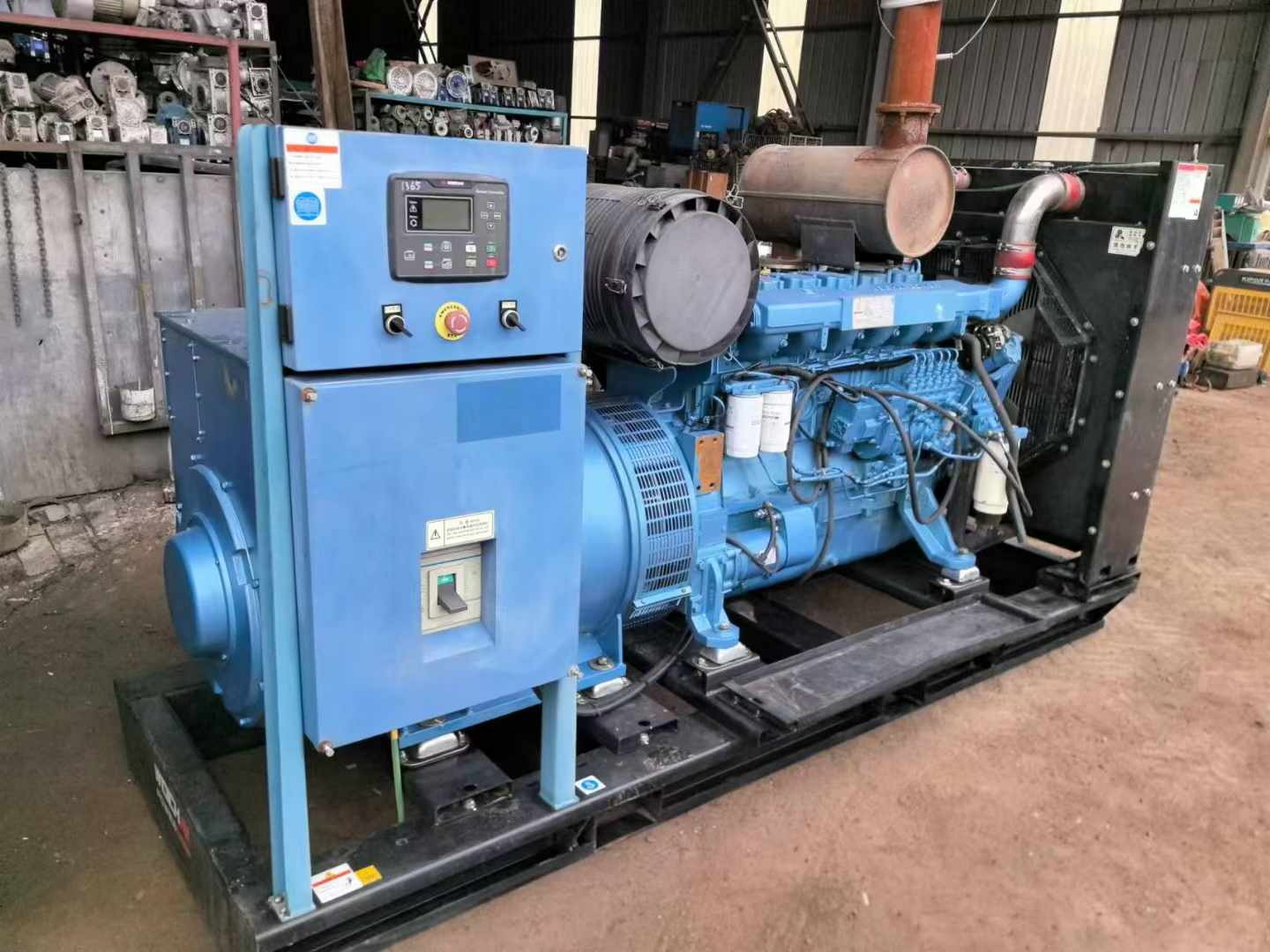 子长500kW 柴油发电机组可带动设备功率的计算公式是什么？